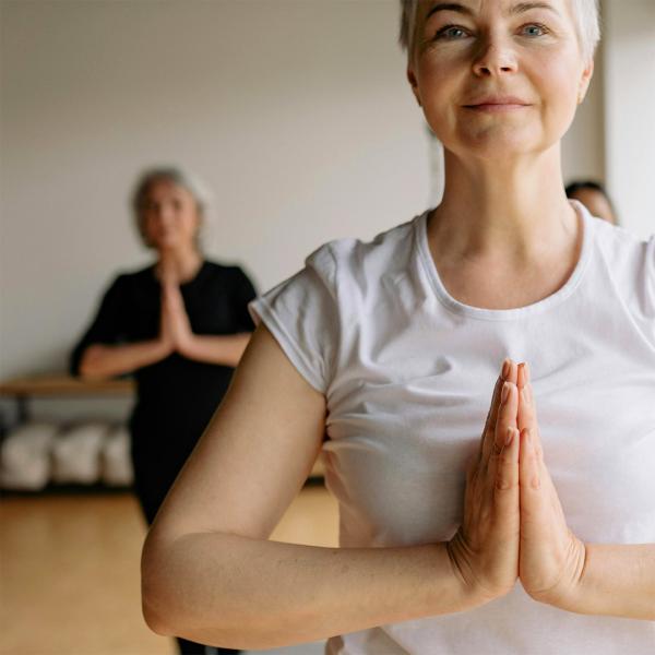 © Foto: Yankrukov, Pexels Frau bei der Yoga Meditation